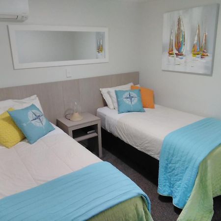 Harbourside Getaway Apartment One Tree Point Bagian luar foto